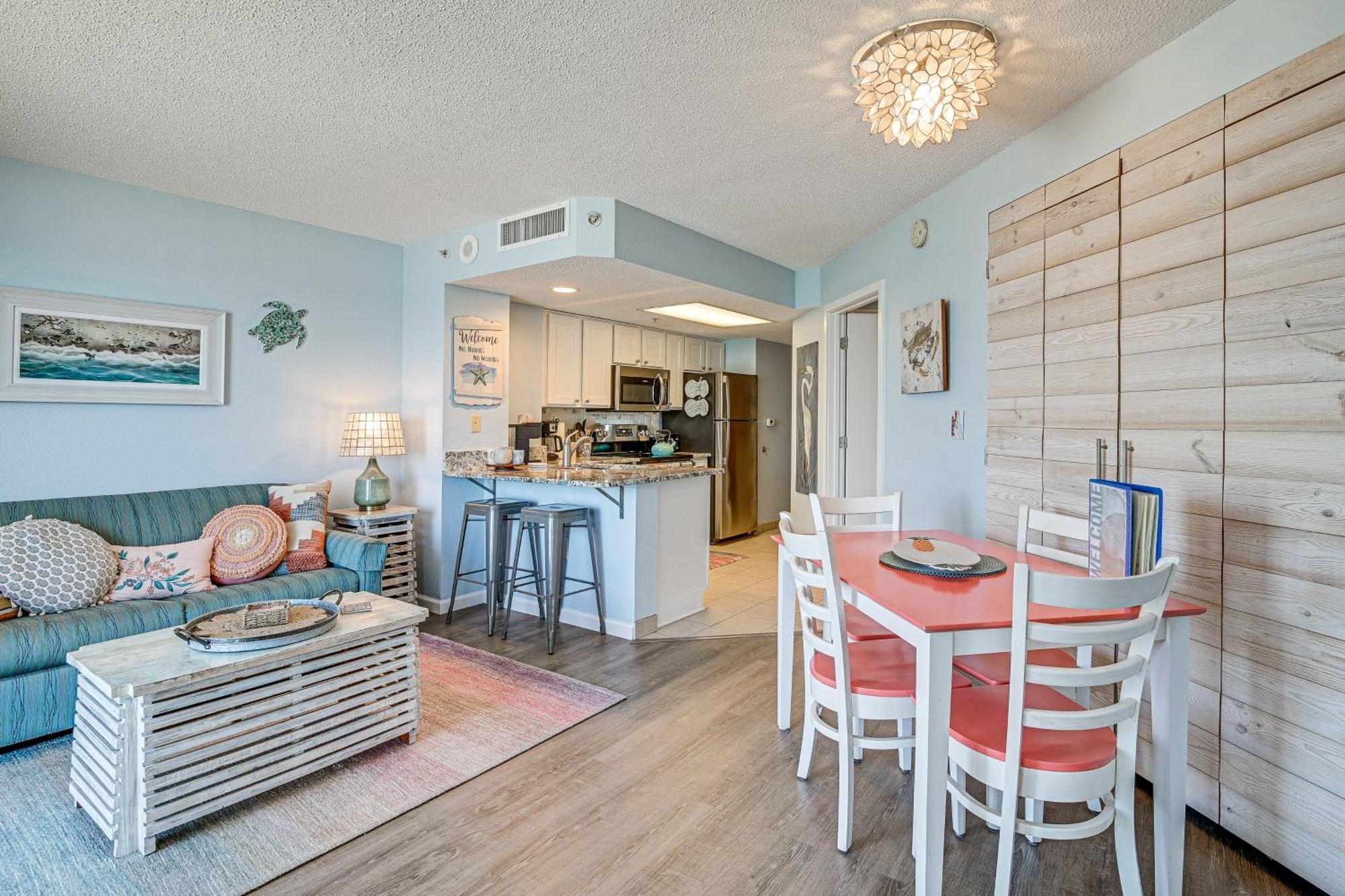 Beachy Condo With Pool Access And Steps To Boardwalk! Myrtle Beach Eksteriør billede